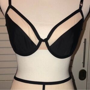 Victoria’s Secret Luxe Lingerie Nude & Black unlined demi bra 36C NWOT